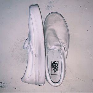 white slip-on vans